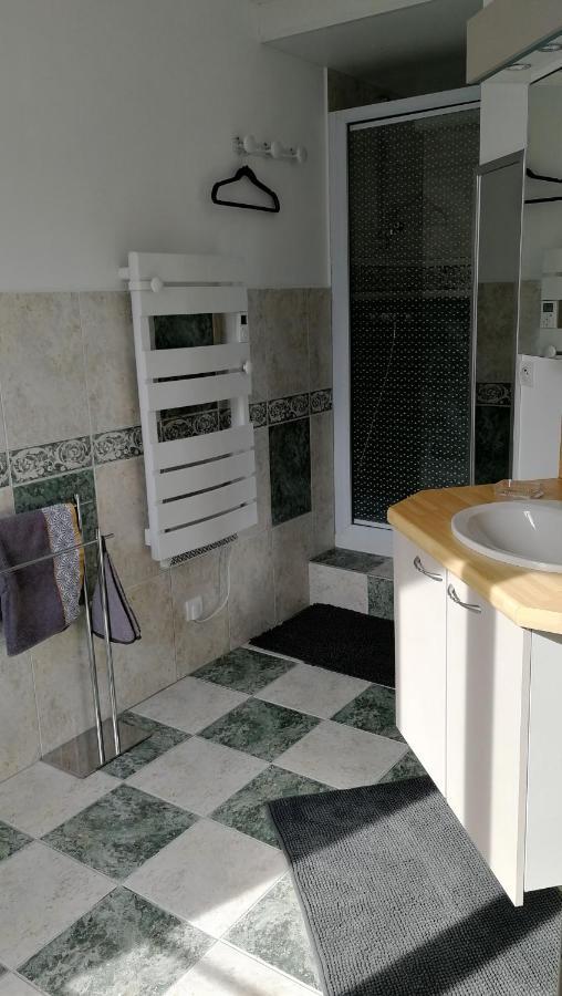 Le Coryphee : Appartement En Centre Ville A Abbeville Exterior photo