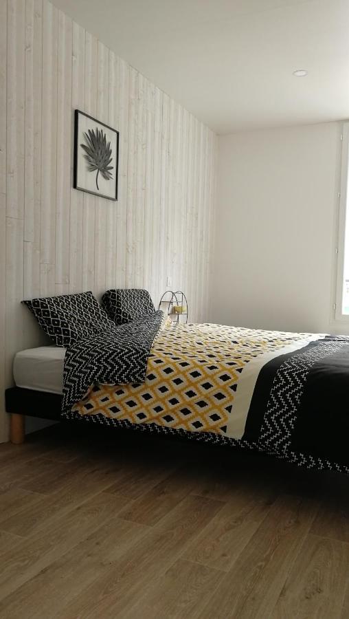 Le Coryphee : Appartement En Centre Ville A Abbeville Exterior photo